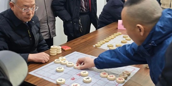 必发指数官方网站-邯郸峰峰：楚河汉界展风采 邻里对弈叙温情|象棋|临水镇|邯郸市|河北省|社区_新浪新闻