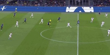 【意甲】15分领跑！VAR助桑切斯破荒，国米2比1热那亚